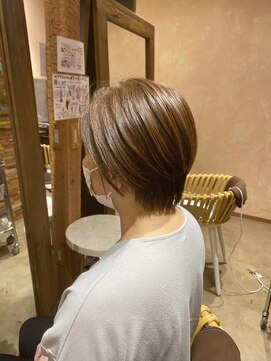 ベベ バイ モップス(be'be' by MOPS) ショートカット×ナチュラルカラー