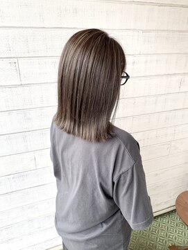 リムアズール 郡山店(Rim Azur) ハイライトカラー