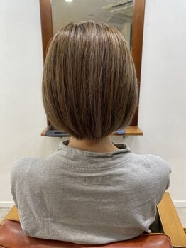 シルカ(CIRKA)の写真/【阪急夙川駅徒歩5分】髪や頭皮に優しい薬剤を使用し、ダメージレスなカラーで艶感もUP！若々しい印象に◎