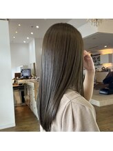 ただ伸ばすだけじゃない！ダメージレスで柔らかい。素髪の様な縮毛矯正。