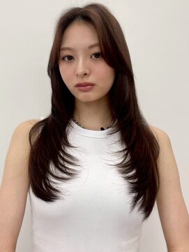 ユーフォリア 渋谷グランデ(Euphoria SHIBUYA GRANDE) チョコレートブラウン レイヤーカット 艶髪 ストレート 20代