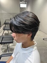 テクト バイアッシュ 吉祥寺店(Tect by Ash)&nbsp;刈り上げなし黒髪センターパート毛流れニュアンスパーマ