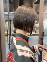 ミィ 表参道(mee.)&nbsp;似合わせカット ボブヘア 縮毛矯正 ミニボブ 切りっぱなしボブ