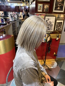 グリッツ (GLITZ) レディースシナモンベージュカラータッセルボブ