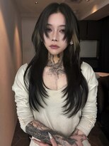 アイヴァン(AIVAN)&nbsp;レイヤーカット・ポイントカラー・顔周りレイヤー