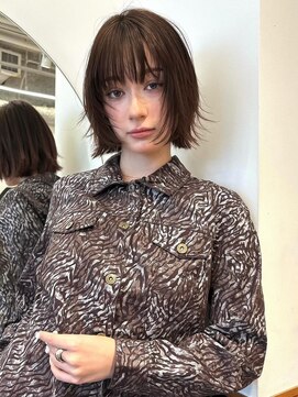 ノイカーム(noi Calm) 顔周りレイヤーカットくびれヘアミルクティーベージュカラー韓国