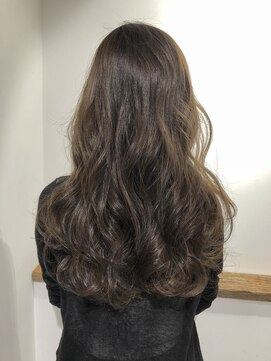 フォーク(FOLK) 恵比寿×YAMATO 外国人風アッシュベージュ_コケティッシュカール