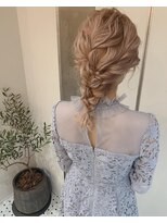 ローウェ 新百合ヶ丘(Louwe)&nbsp;編みこみパーティースタイル結婚式[新百合ヶ丘/新百合ヶ丘駅]