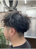 ツイストスパイラルパーマのツーブロックショート
