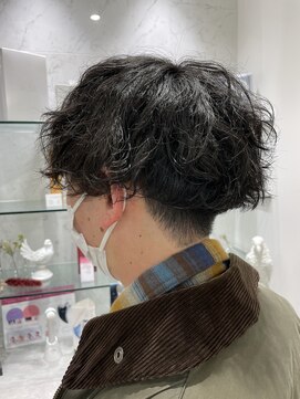 ボネッカ 鶴見(BONECCA) 【上岡茉央】刈り上げマッシュ×ツイストスパイラルパーマ