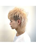 イーチ ディー ヘアーアンドトータルビューティー(each dee hair&total beauty) ハイトーン×マッシュウルフ