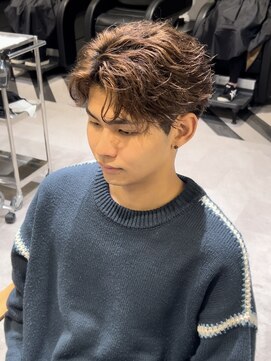 ゼスト リル 新宿(ZEST lill) フェザーパーマ フェザーショート ブリーチカラー 新宿