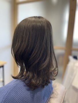 ルーム 富木島店(room) 透明感のあるオリーブカラー