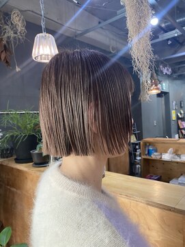 ルーシーバイパム 恵比寿(Lucy by PAM.) サンドベージュボブ