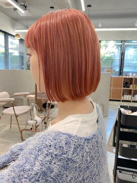 ナル(nalu.) ハイトーン/ピンクベージュ/切りっぱなしボブ