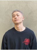 クロップヘアー×ホワイトブリーチ