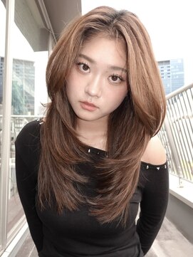 スタニング 渋谷(STUNNING.) 海外レイヤーカット