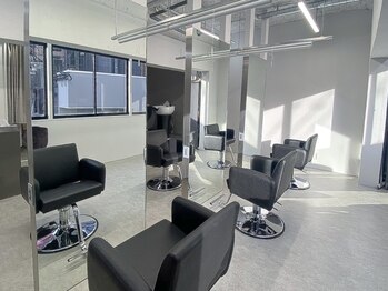 Men's salon Jiles/メンズパーマ/髪質改善/韓国/曲がる縮毛矯正【12/1 OPEN(予定)】