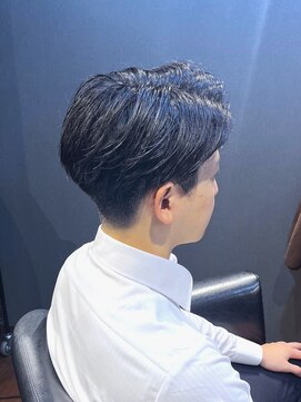 ビーダンディー(Bee dandy) ビジネスフォーマル ツーブロックショート 七三サイドパート