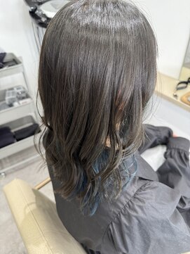 ラヴィ(La vie) 艶髪インナーカラー