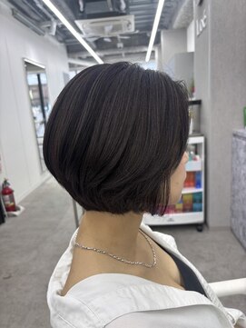 アッシュ 洋光台店(Ash) 大人ショートボブ