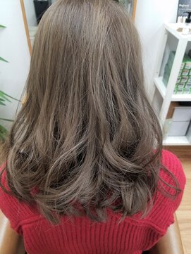 ヘアーアンドスパ アウローラ(AURORA) スモーキーヴァイオレット