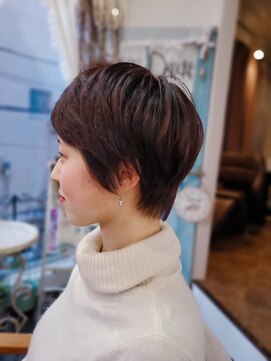 ロッティー(Rottie) フェミニンショート