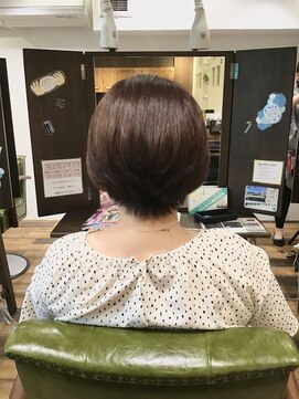 美容室 エス 加賀野店(es) 大人ショートボブ