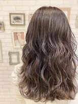 アイコニック 日進梅森台店(ICONIQ)&nbsp;グレージュ