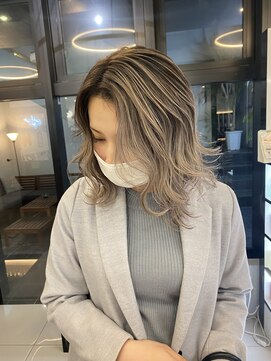 ラピス 名古屋駅前店(Lapis) 【lapis名古屋】　Balayage ～White gray～