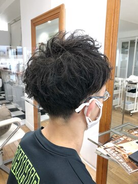 ヘッズ 本八幡店(HEADS) MEN'S HAIR センターパート ツイストスパイラル 韓国マッシュ