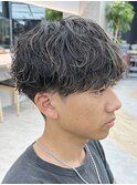 波巻きスパイラルパーマツーブロックメンズマッシュ栄