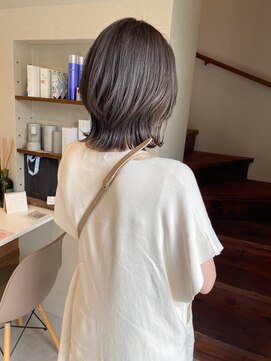 サンドット(Sun.) レイヤーボブ/くびれボブ/グレージュ/透明感カラー/ボブ