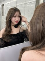 エヌアイ オモテサンドウ(ni omotesando)&nbsp;女性大人気ミルクティーベージュ