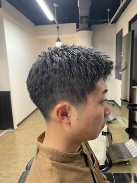 ワンワンオー バーバーショップ 博多店(@110 BARBER SHOP) スパイキーショート