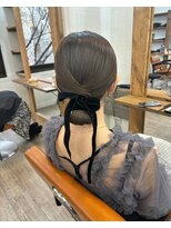 ナンバー リコ 名駅 ジャム 名古屋(N° rico JAM)&nbsp;タイトシニヨン/お呼ばれヘア/カチモリ/韓国/顔まわり