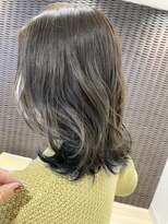 クォーターシーズンズ 茗荷谷(QUARTER SEASONS)&nbsp;隠れるインナーカラー　ブルー