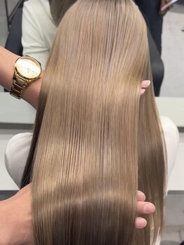 キング 梅田店(K!ng)の写真/【梅田/縮毛矯正&×髪質改善専門店】クセ・うねり・ごわつき無縁のなめらか髪へ《髪質改善酸性ストレート》