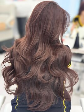 アマトウキョウスマートサロン(AMA TOKYO×Smart Salon) ロゼベージュ　暖色カラー　ワインレッド　レイヤーカット