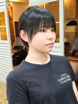 バイエイト(X８) 【時短で可愛い♪】耳掛けマッシュショート　「小川」