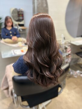 クオーレ (CUORE) 冬に可愛い寒色ベージュ