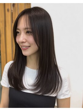 エルイコールアイエム(L=im) さらさらロングレイヤー髪型おすすめ20代.30代.40代