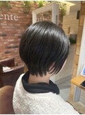 ショートボブ