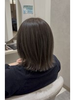 アストレアバイイーリス(ASTRAEA by Iris)&nbsp;アッシュカラー×外はねボブ