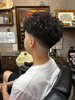 アールズ ヘア(R's hair)&nbsp;MEN’S HAIR/サーフカール/刈り上げセンターパート/印西