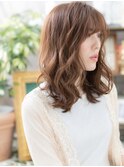 外国人風オリーブカラー抜け感ロングボブb川口20代30代40代