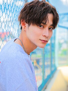 リーフ 王寺店(LEAF≠) 波巻きスパイラルツイストスパイラルパーマセンターパートメンズ