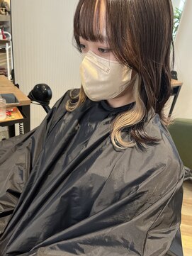ヘアースパリゾート リアン 燕三条店(Lien) インナーカラー ベージュ