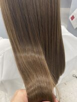 アオアクア バイ グルグル 小岩店(ao akua by GULGUL)&nbsp;艶々ベージュカラー