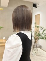 ローレン(LOREN)&nbsp;ミルクティーベージュぷつっとボブケアブリーチ 梅田